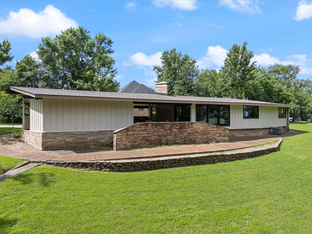 main property photo 24