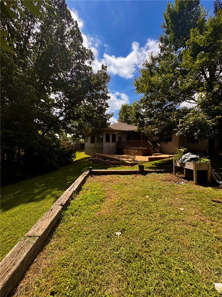 main property photo 28