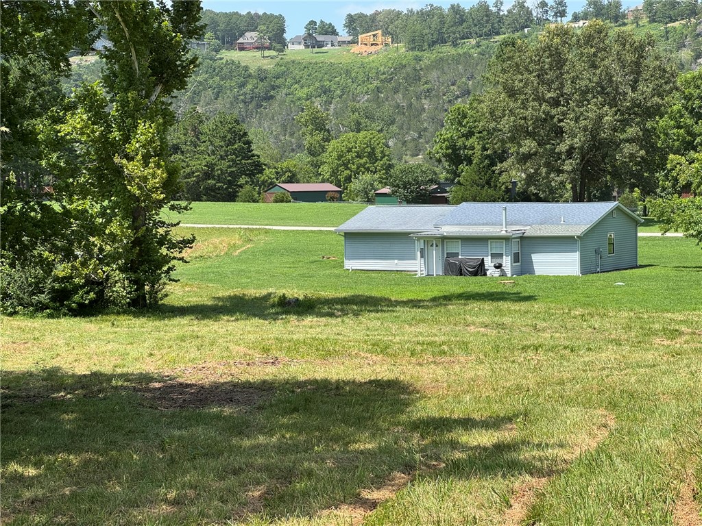 main property photo 18