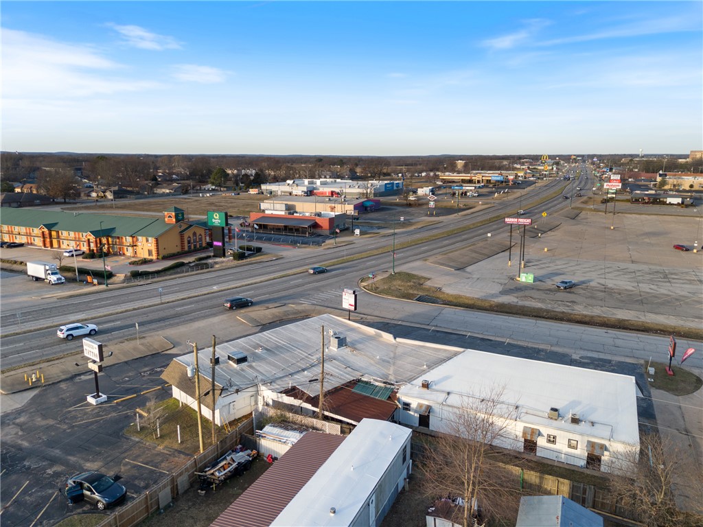 main property photo 19