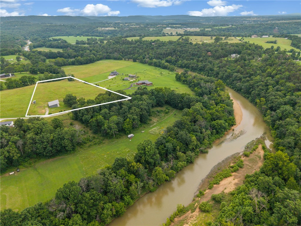 main property photo 17
