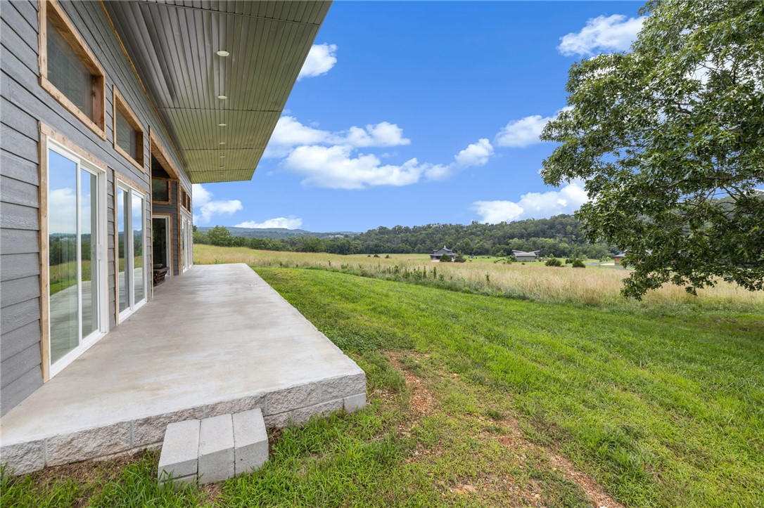 main property photo 26