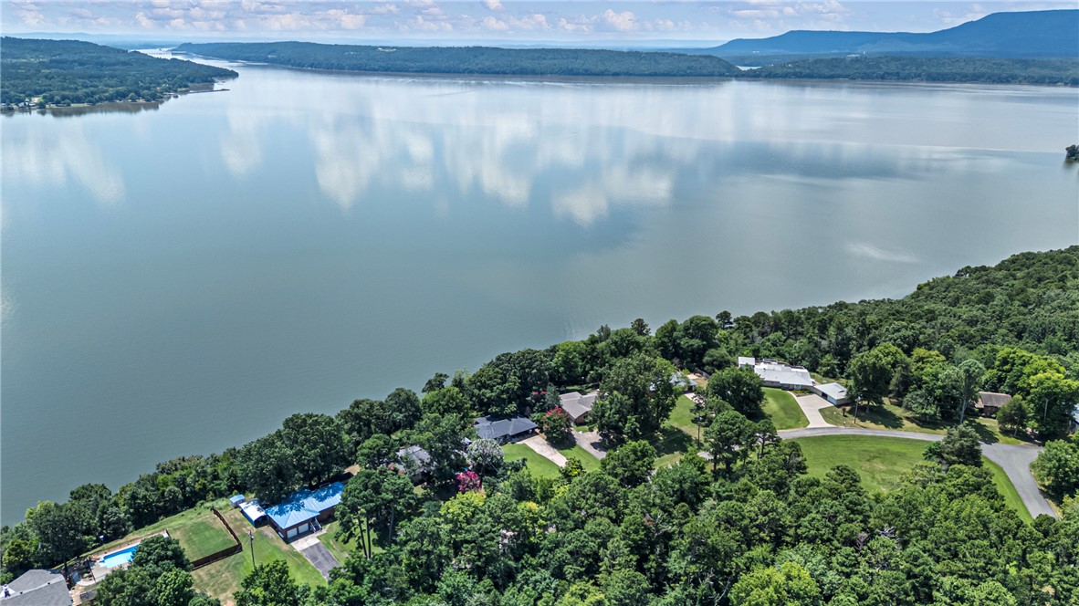 main property photo 40