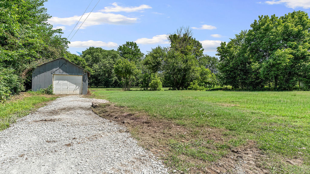 main property photo 43