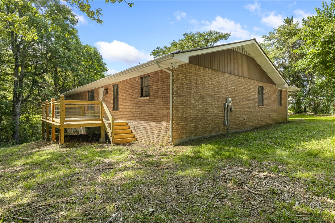 main property photo 28