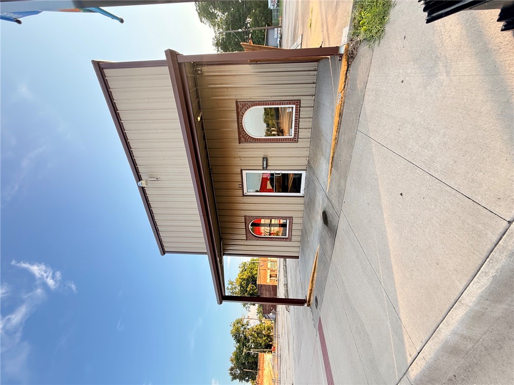 main property photo 19