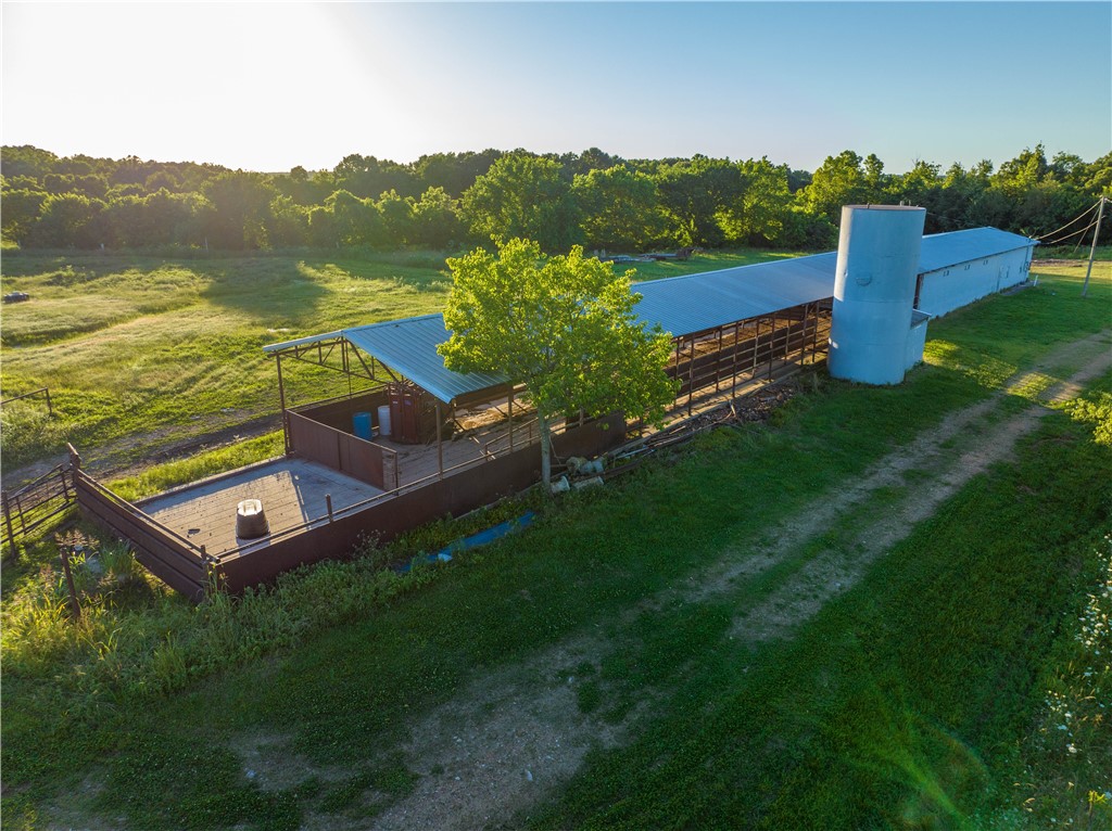 main property photo 9