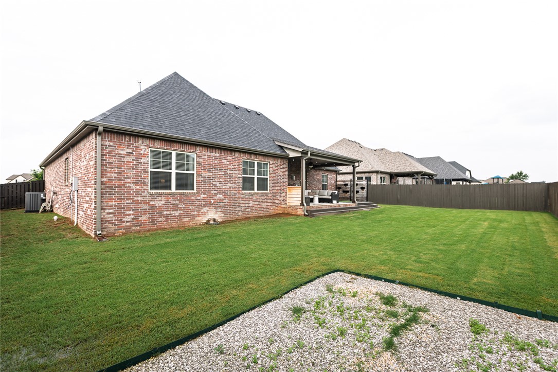 main property photo 50