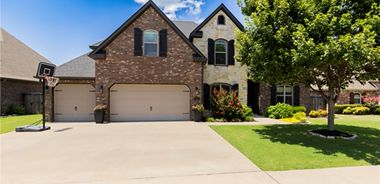 image of property with 5 Bed | 4 Bath | 3,285 Sqft