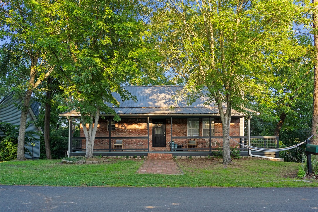 main property photo 34