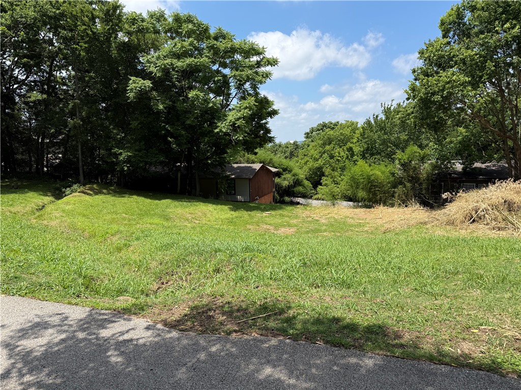 main property photo 6