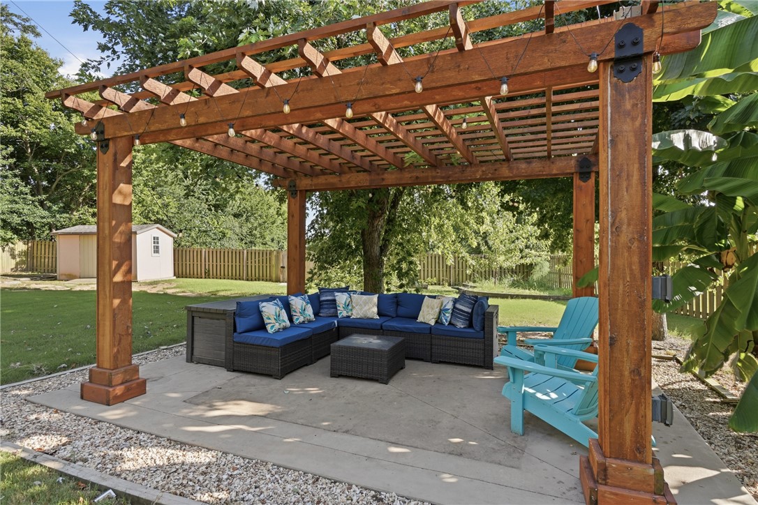 main property photo 10