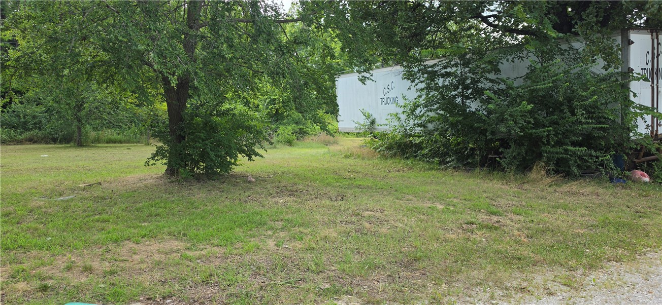 main property photo 4