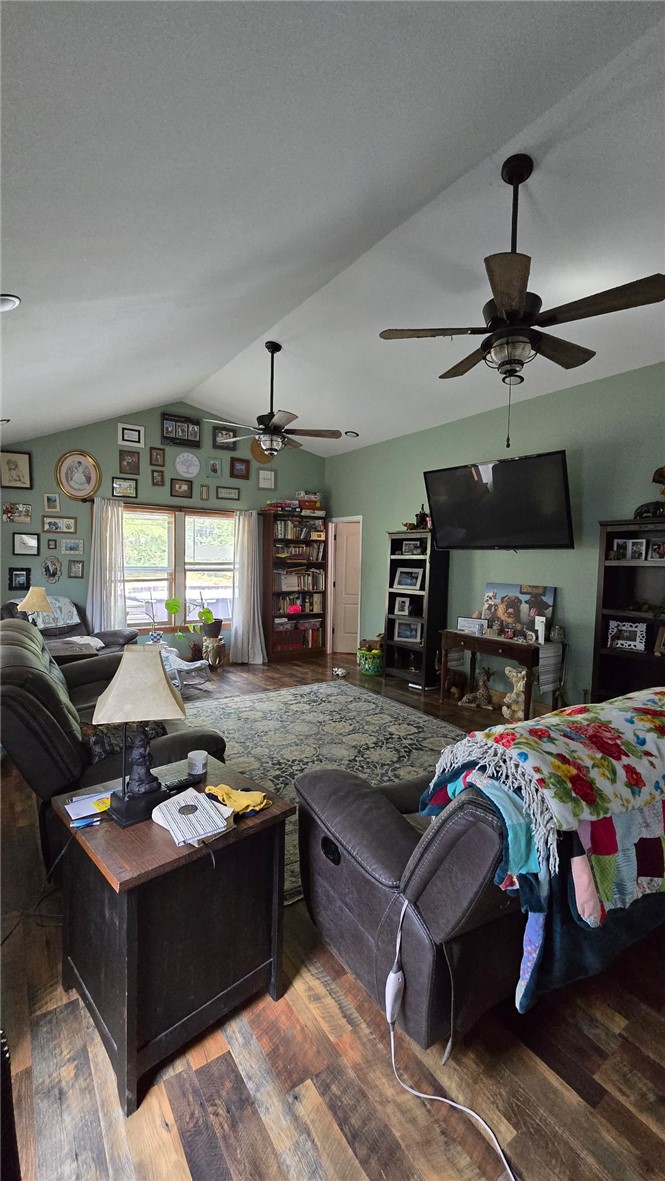 main property photo 5