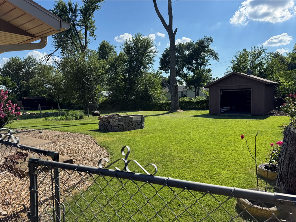 main property photo 24