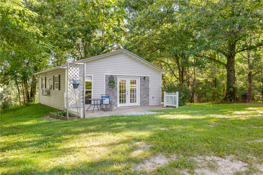 main property photo 28