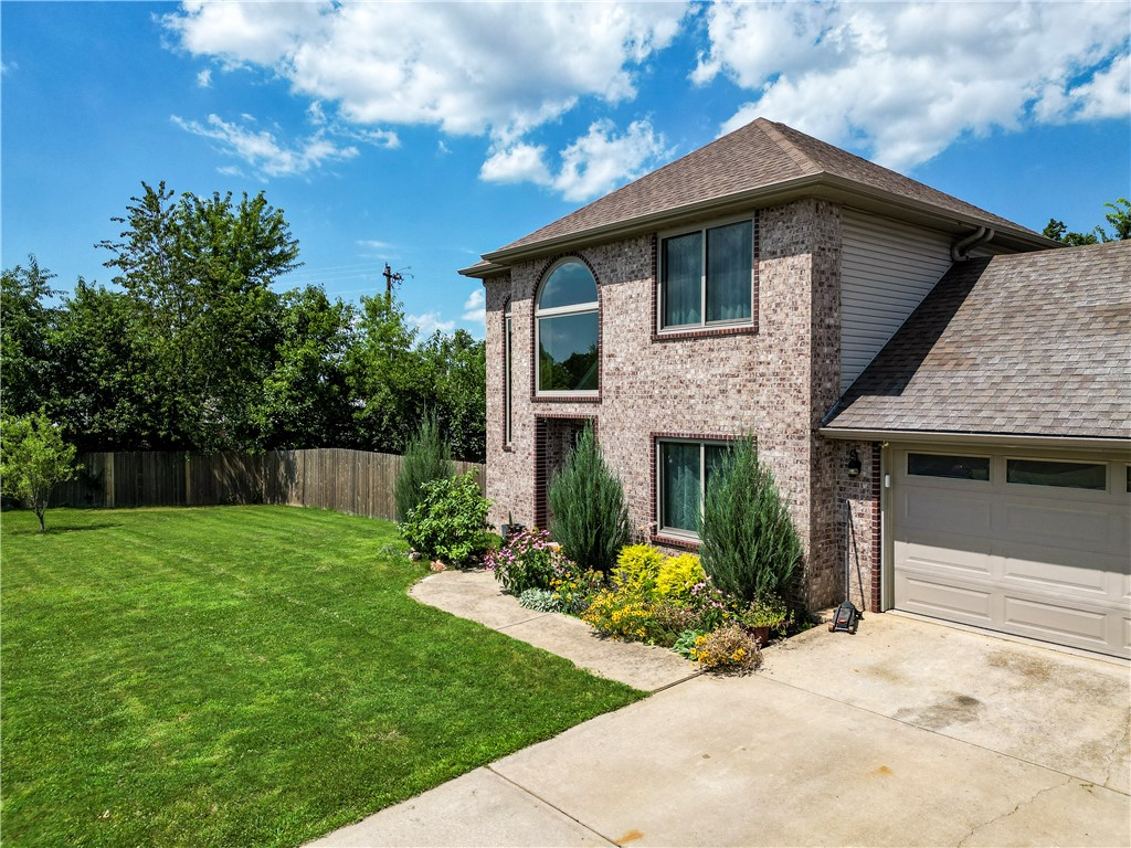 main property photo 4