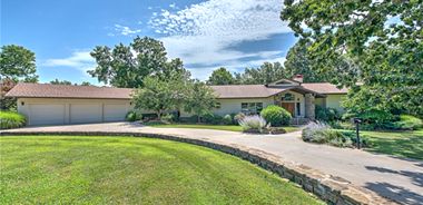 image of property with 3 Bed | 2 Bath | 3,682 Sqft
