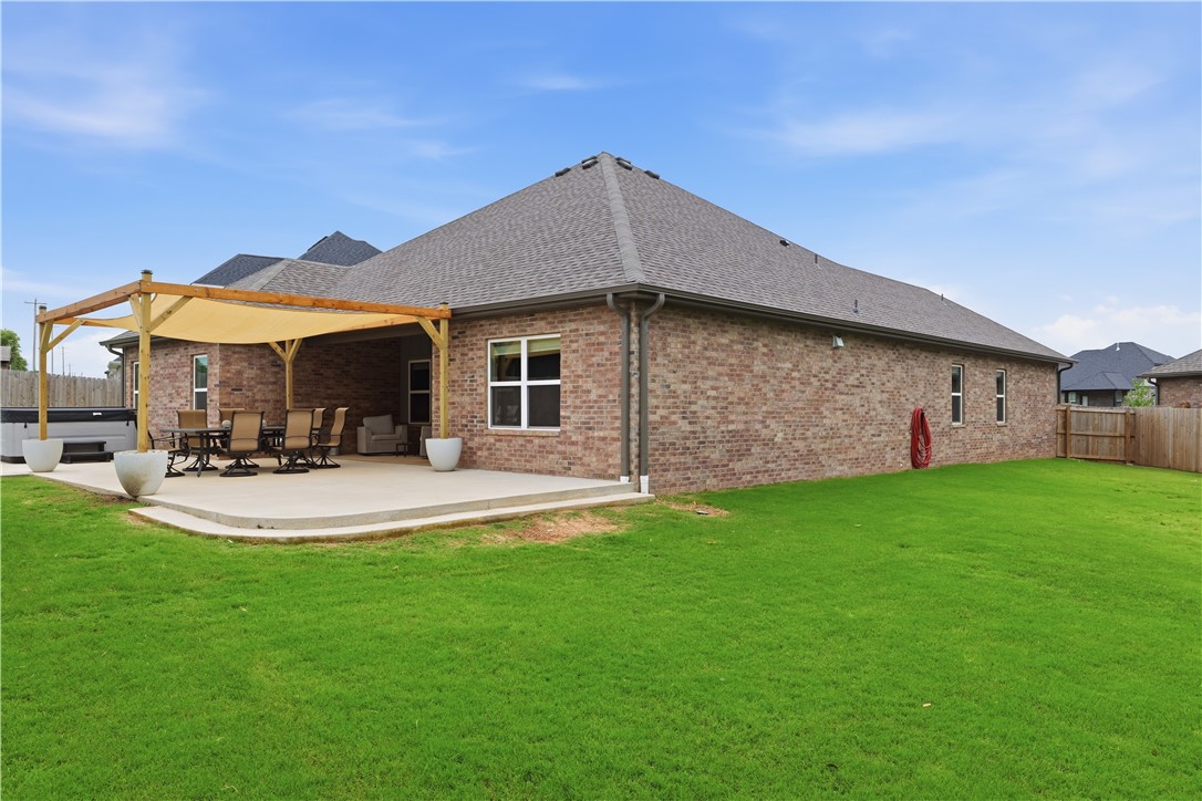 main property photo 36