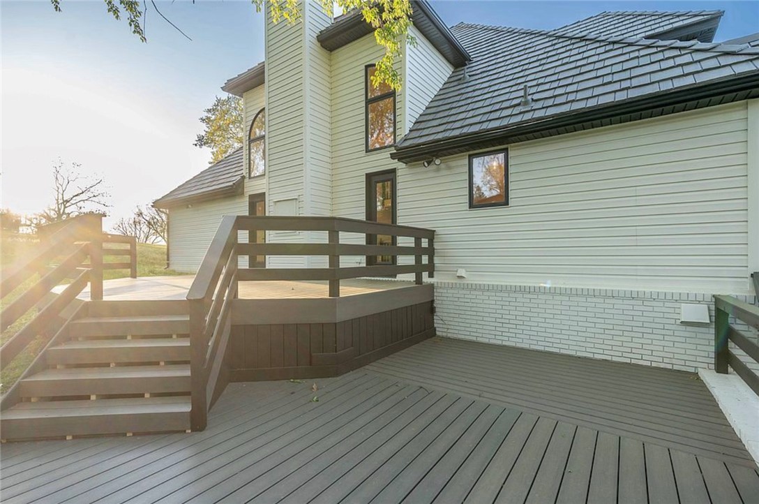 main property photo 9
