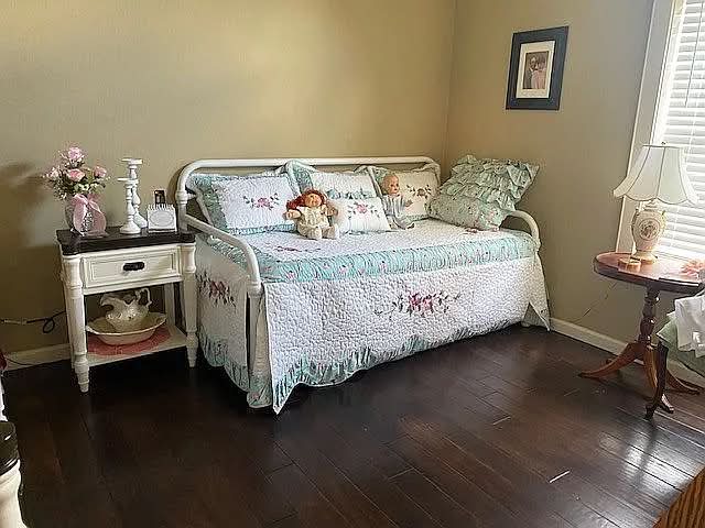 main property photo 30