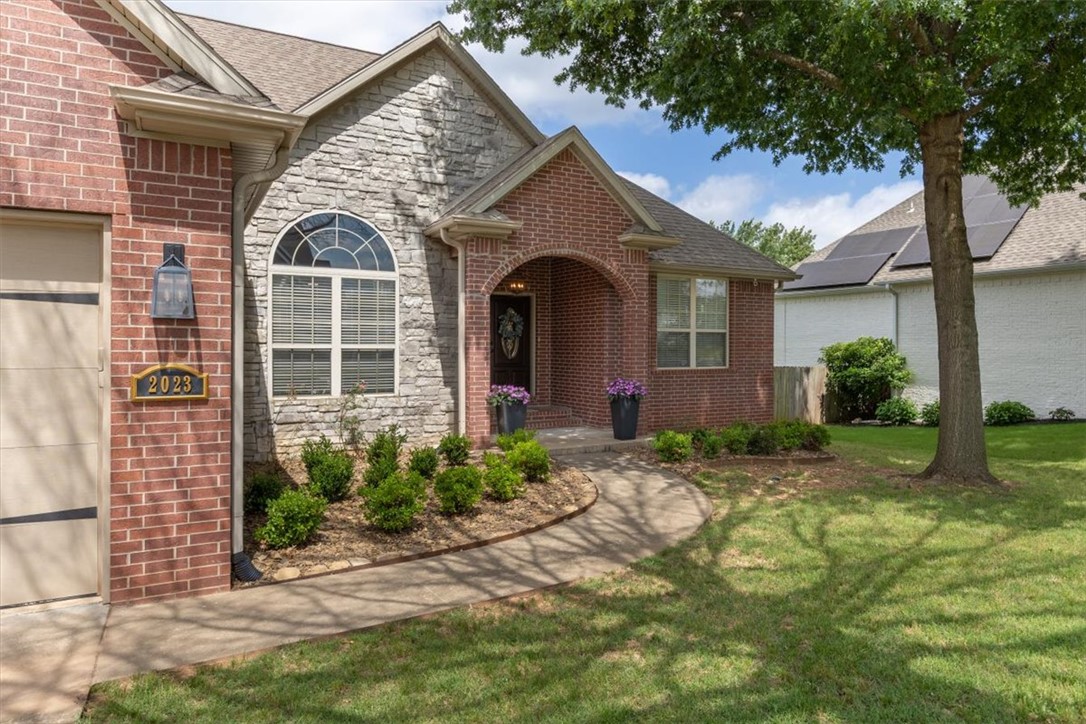main property photo 2