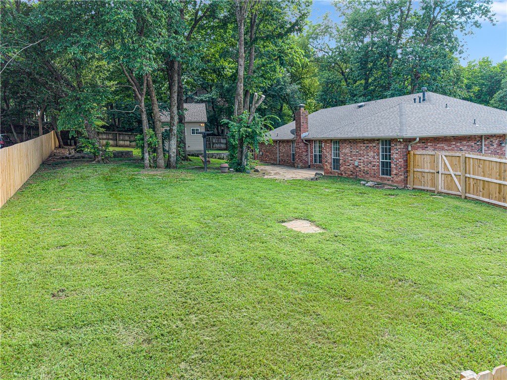 main property photo 13