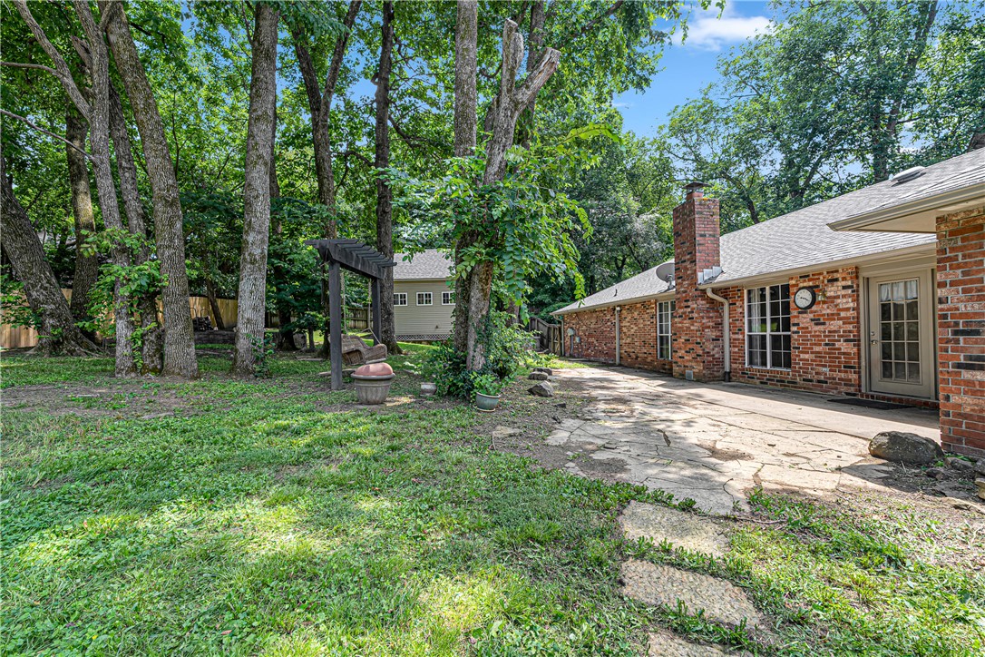 main property photo 29