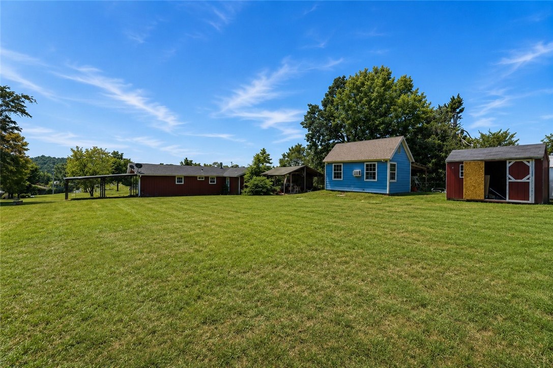 main property photo 16