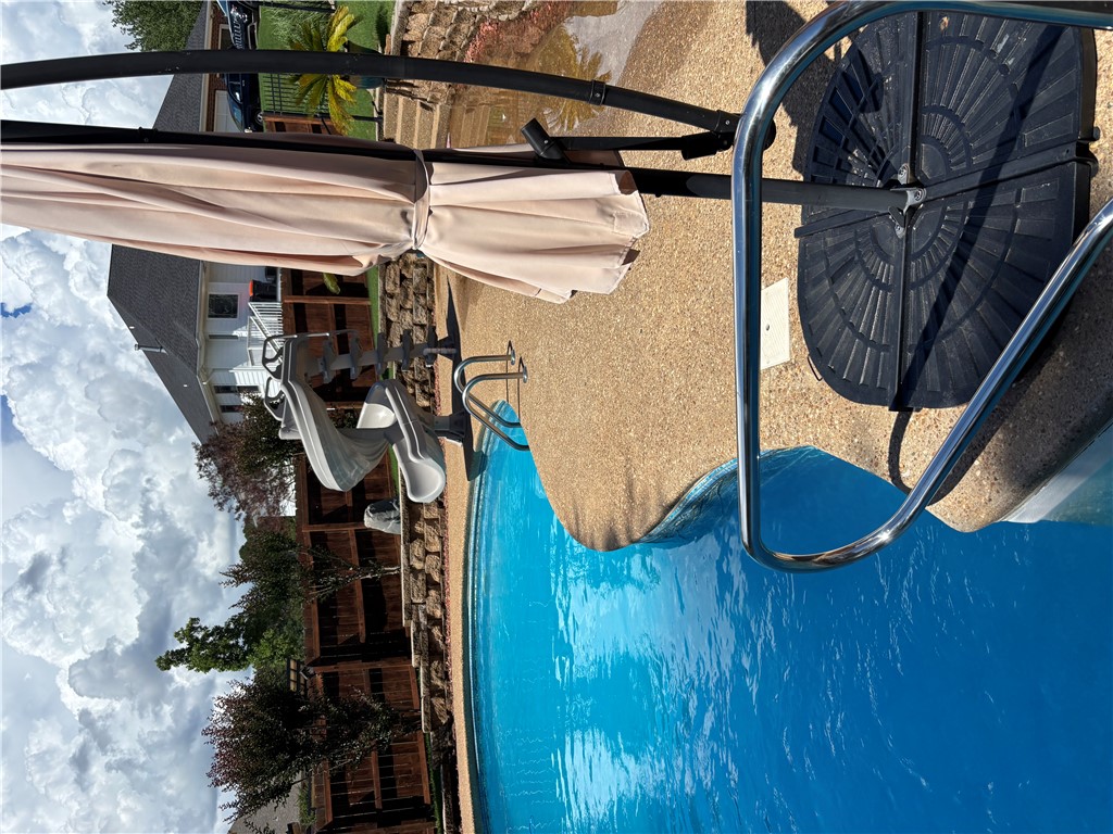 main property photo 50