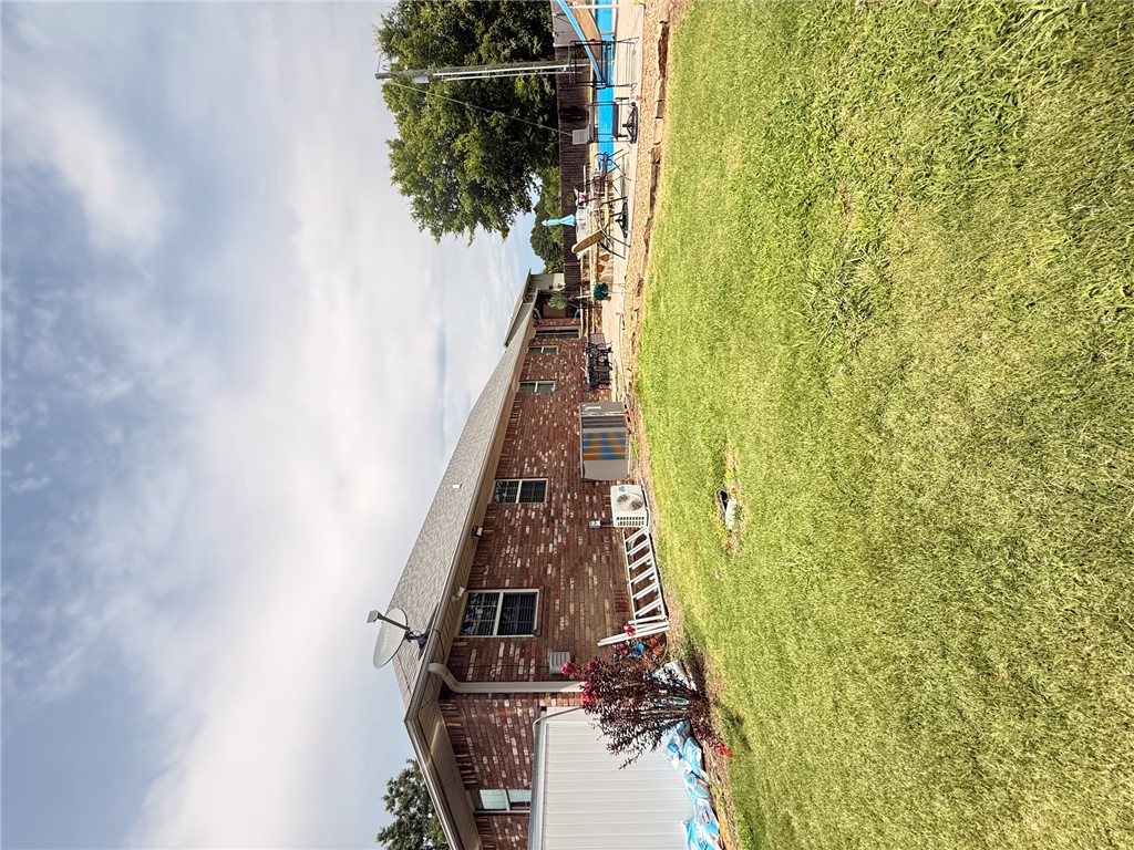 main property photo 37