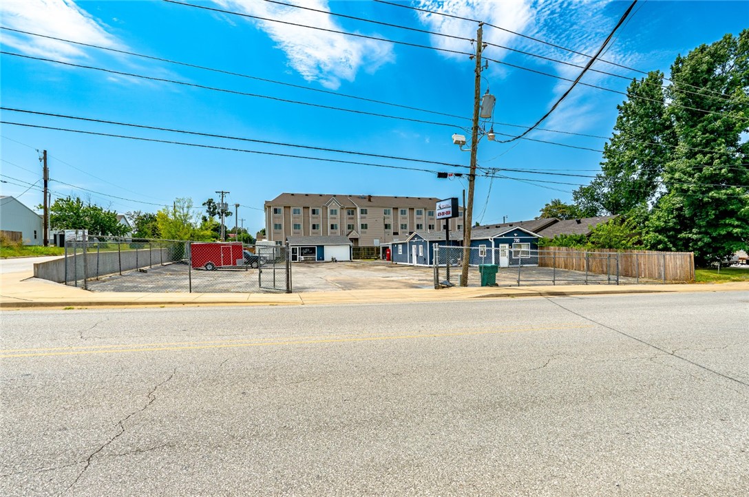 main property photo 4