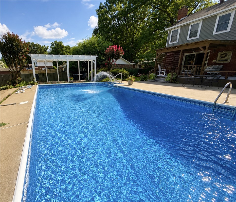 main property photo 14