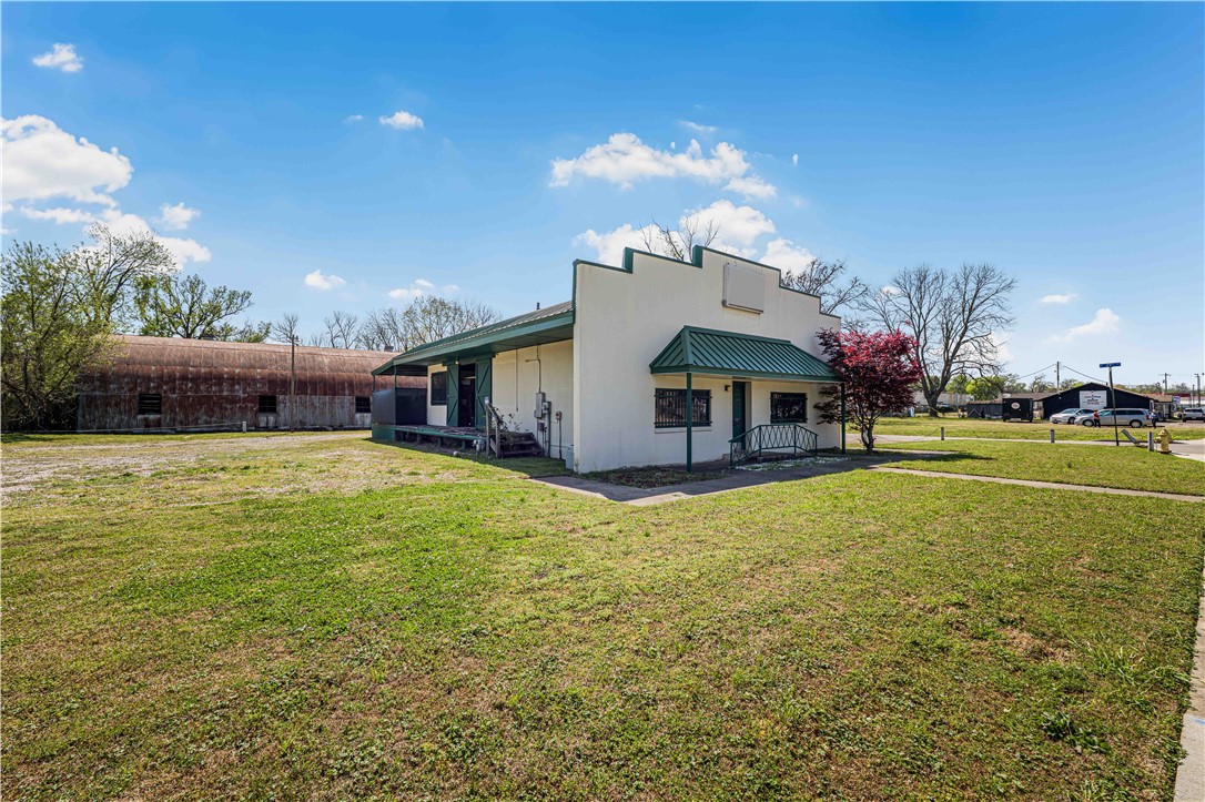 main property photo 3