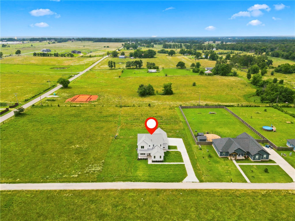 main property photo 40
