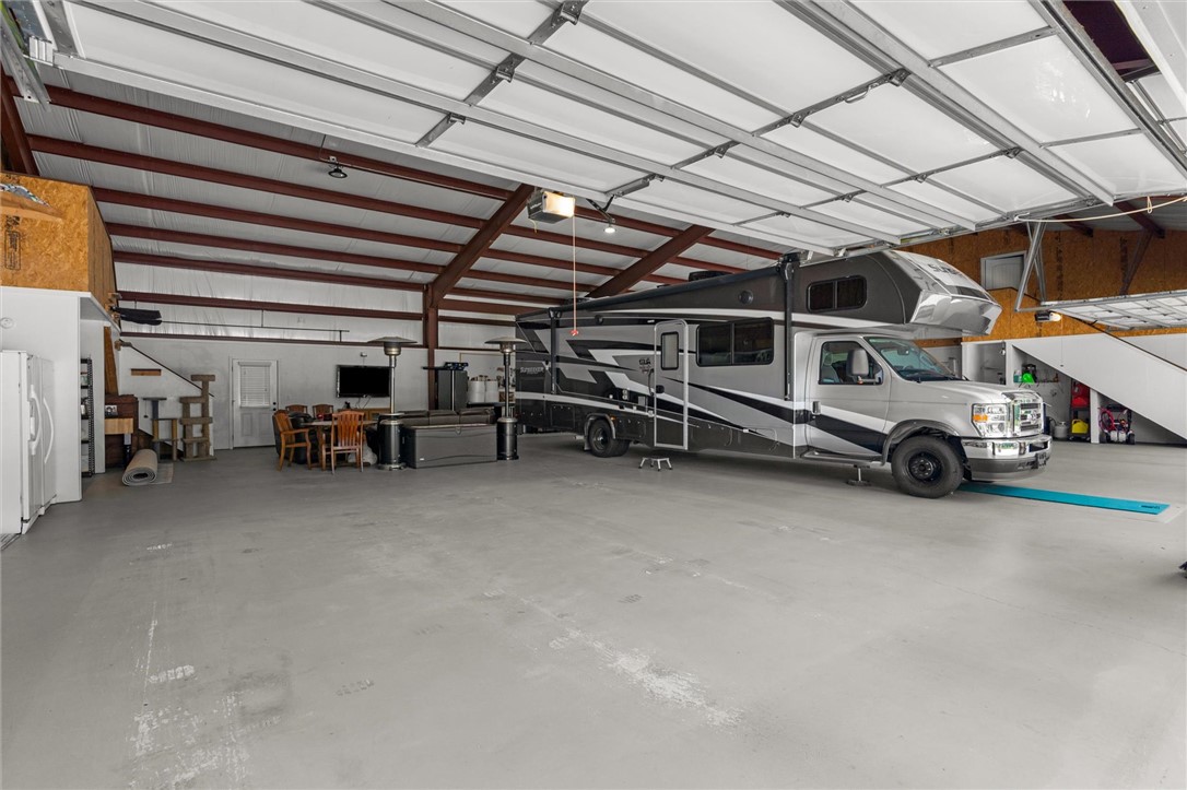 main property photo 34