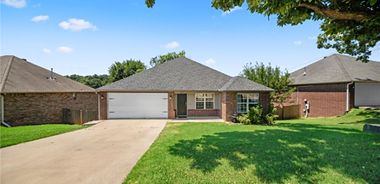 image of property with 4 Bed | 2 Bath | 1,538 Sqft