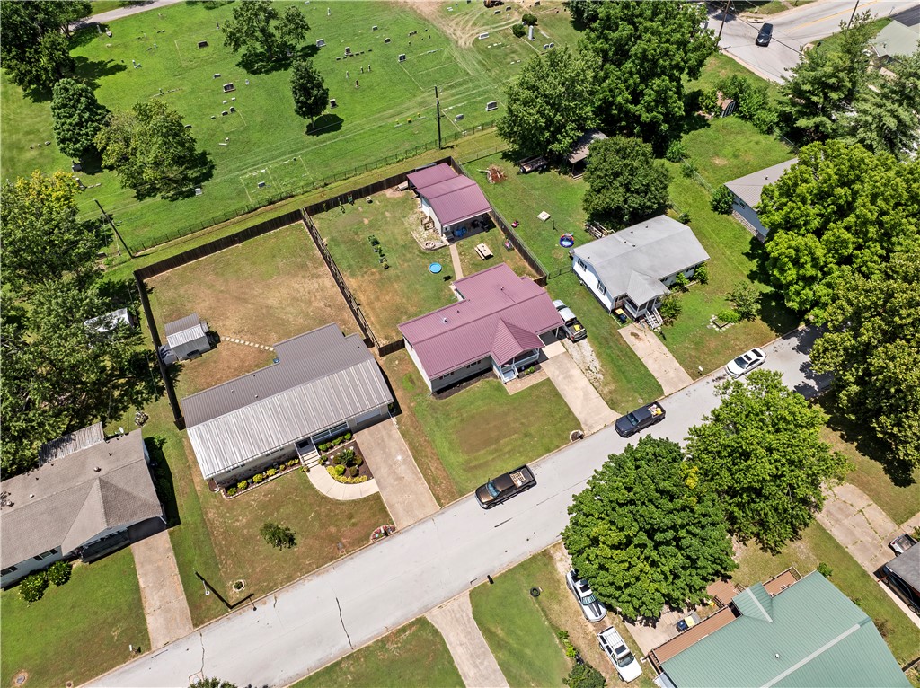 main property photo 25