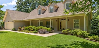 image of property with 5 Bed | 3 Bath | 4,906 Sqft