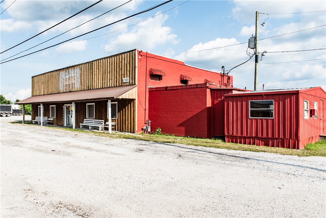 main property photo 17