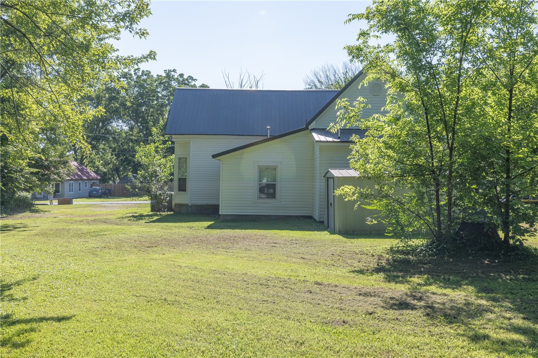 main property photo 41