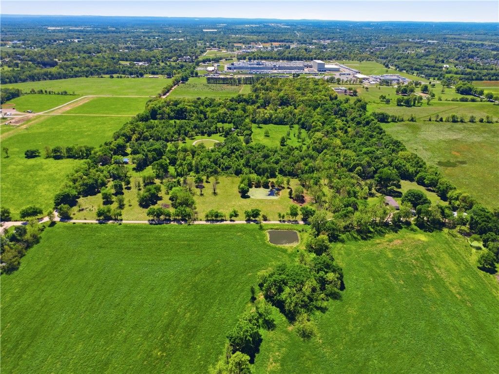main property photo 40