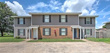 image of property with 8 Bed | 8 Bath | 4,096 Sqft
