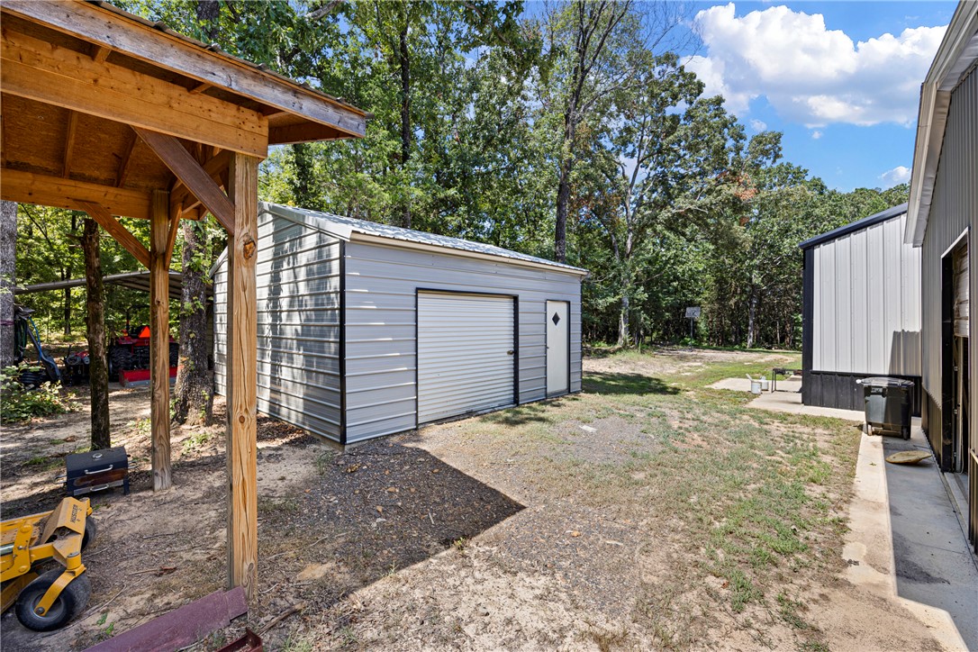 main property photo 37