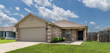 image of property with 3 Bed | 2 Bath | 1,266 Sqft