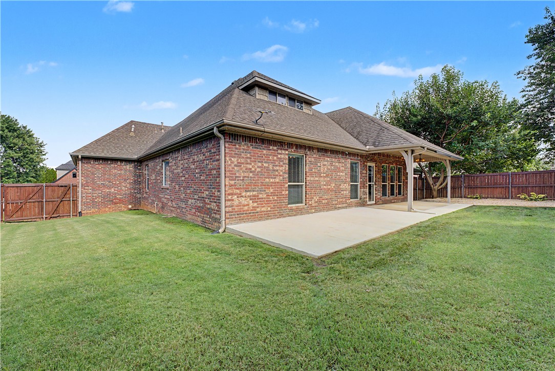 main property photo 37