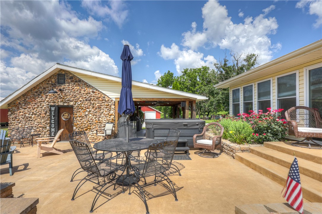 main property photo 6