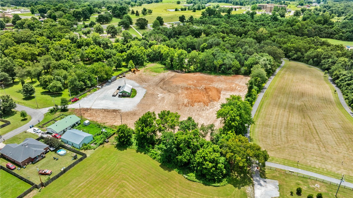 main property photo 13