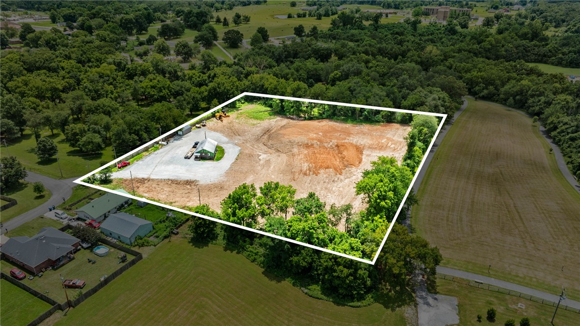 main property photo 14