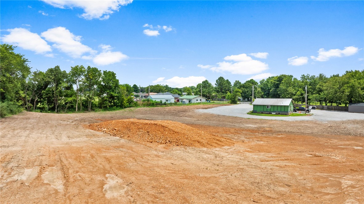 main property photo 8